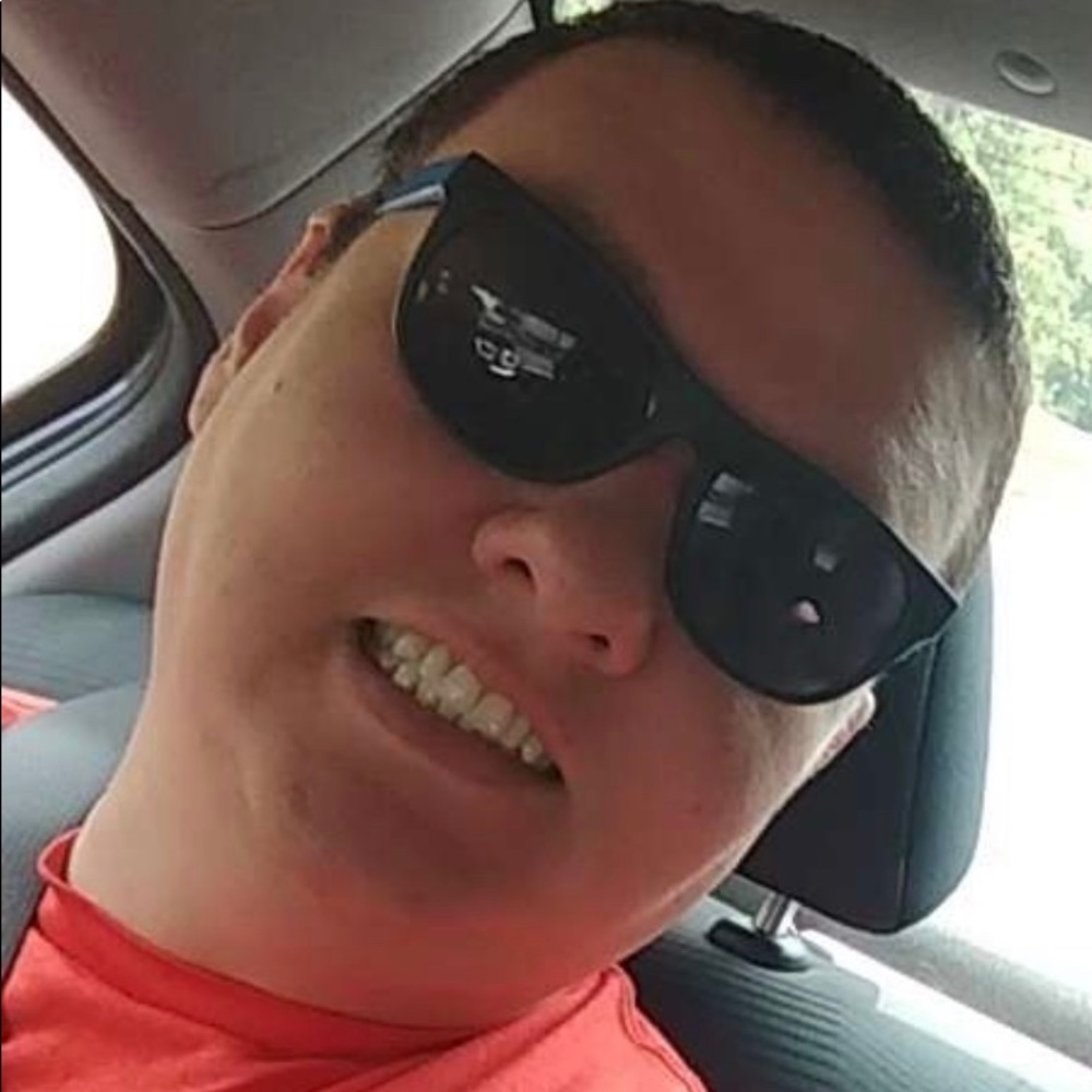 Meet your Posher, Chad